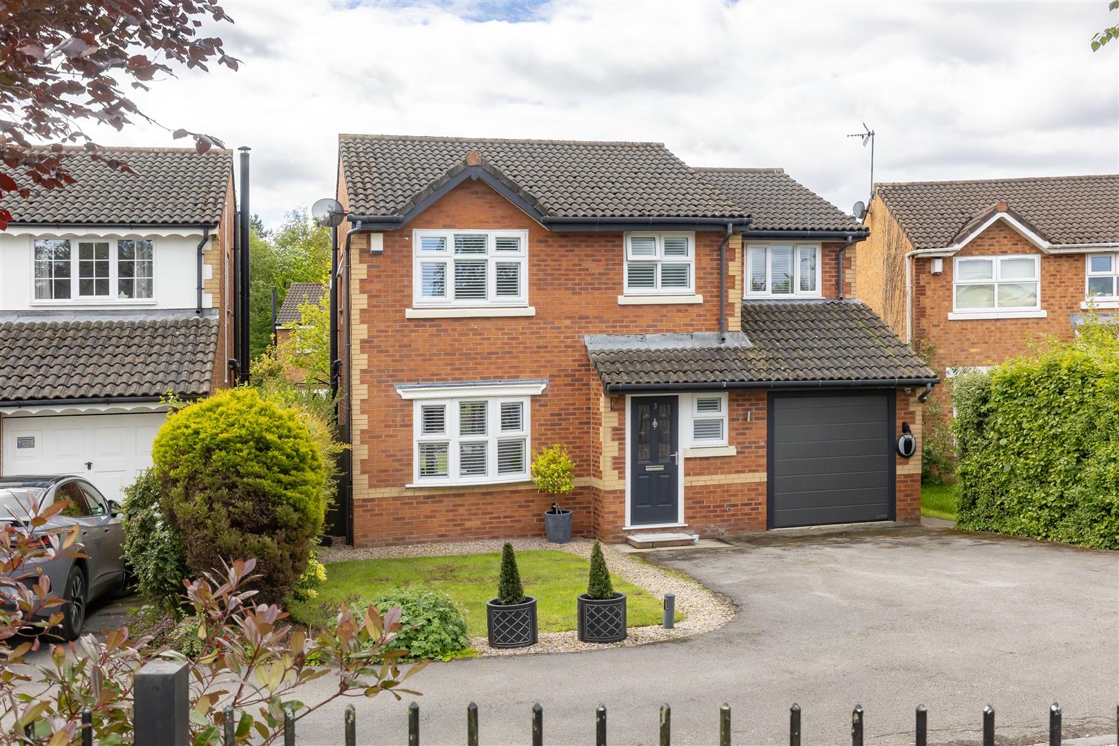 4 bed property in Hedgerows Road, Leyland